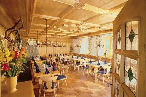 Gasthof & Hotel Jaegerwirt Aufhofen Eksteriør bilde