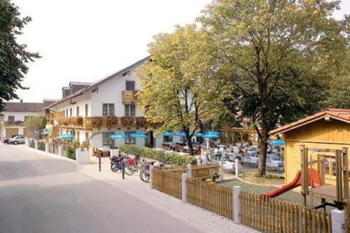 Gasthof & Hotel Jaegerwirt Aufhofen Eksteriør bilde