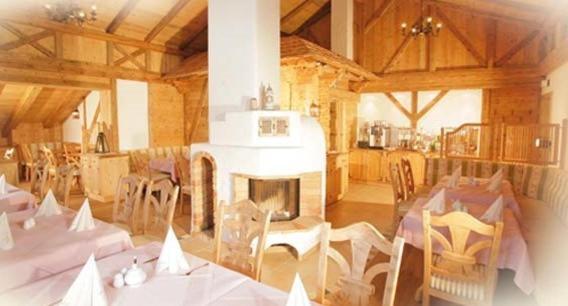 Gasthof & Hotel Jaegerwirt Aufhofen Eksteriør bilde
